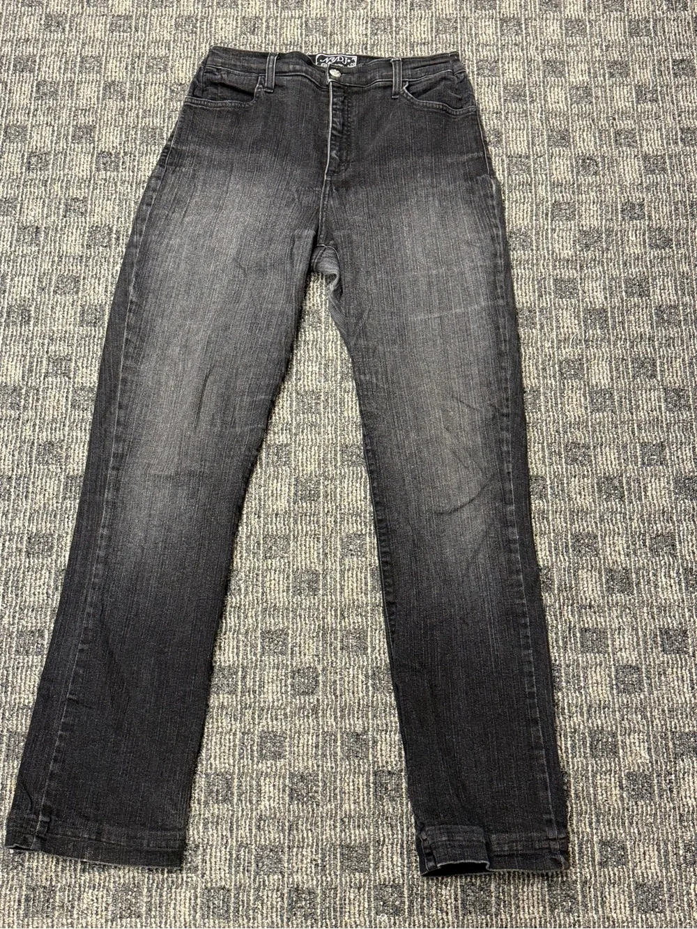 NYDJ Black Wash Straight Leg Jeans Size 10 Lift Tuck Technology USA